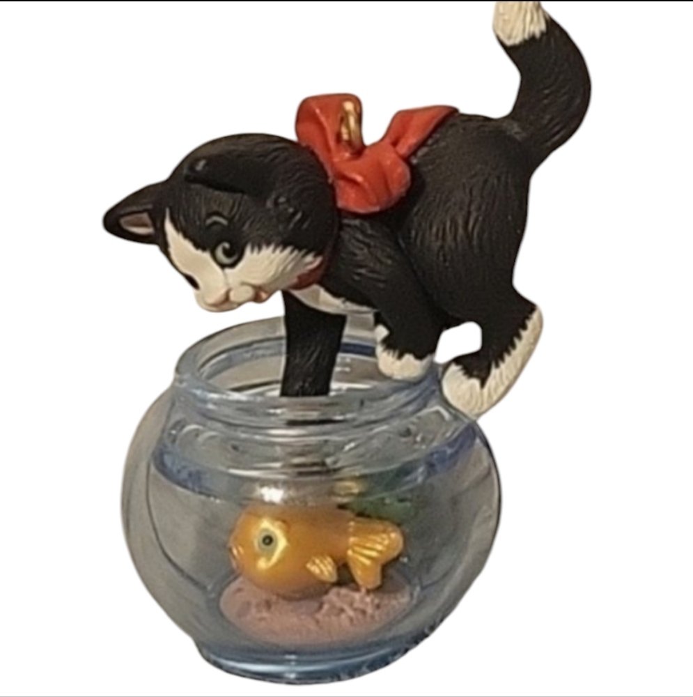 Rare Vintage 1999 Hallmark Mischievous Kittens, Keepsake Ornament Original Box